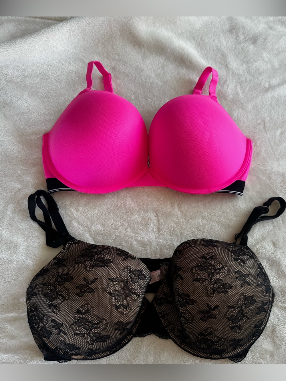 Victoria's Secret Fuchsia Molded Bra with Black Lace Overlay